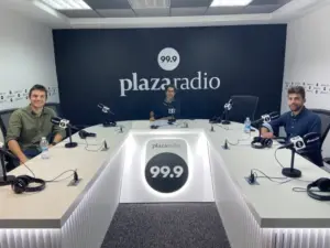 ¡Salimos en la radio!